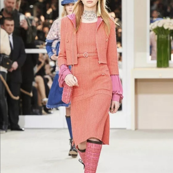 Auth Chanel tweed chain around phone holder purse - Picture 3 of 12